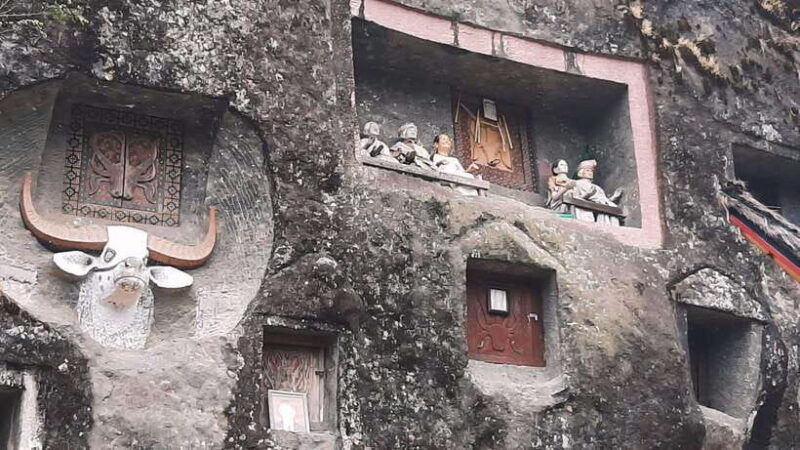 sulawesi-toraja-cultural-tour