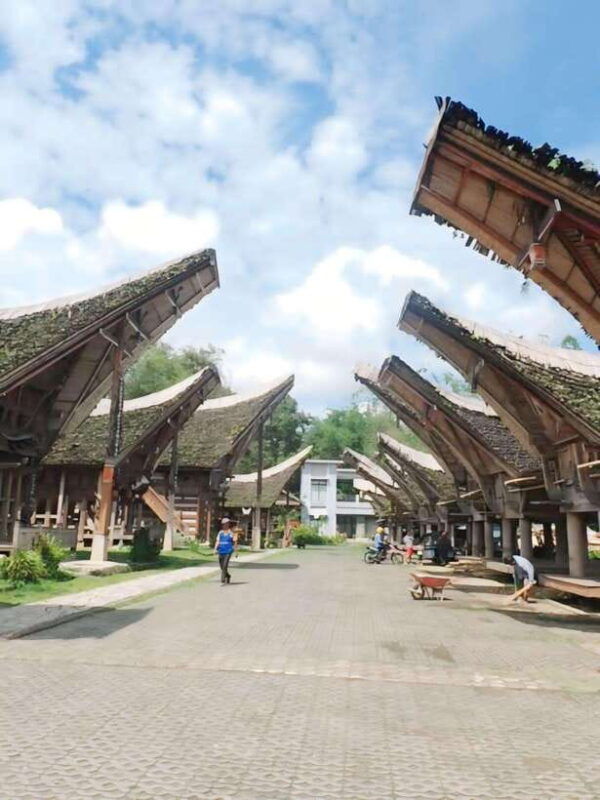 sulawesi-toraja-cultural-tour