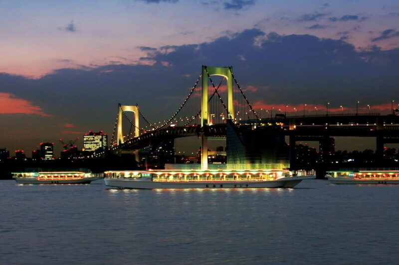 sumida-river-japanese-traditional-yakatabune-dinner-cruise