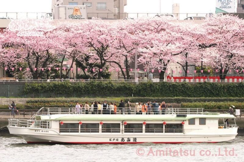 sumida-river-japanese-traditional-yakatabune-dinner-cruise