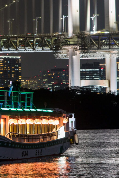 sumida-river-japanese-traditional-yakatabune-dinner-cruise
