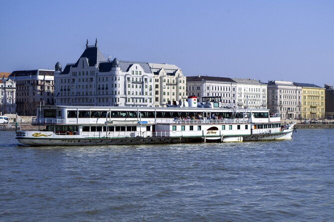 summer-daytime-cruise-on-the-danube-with-drink-options-2
