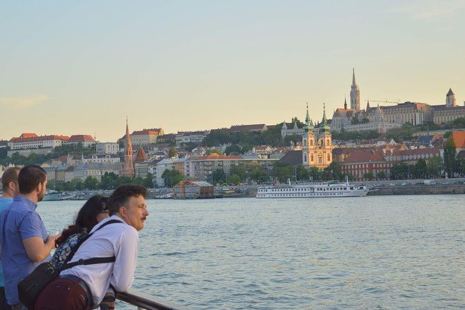 summer-daytime-cruise-on-the-danube-with-drink-options