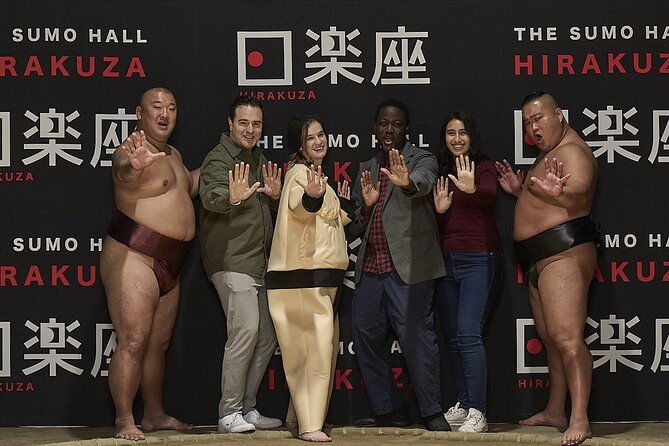 sumo-show-experience-in-osaka-namba-the-sumo-hall-hirakuza-osaka