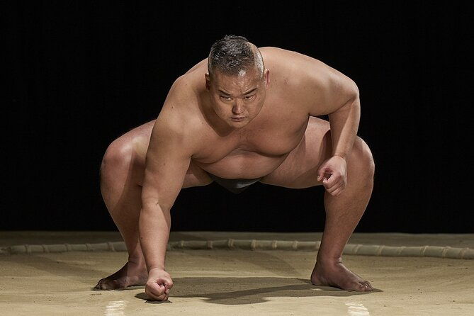 sumo-show-experience-in-osaka-namba-the-sumo-hall-hirakuza-osaka