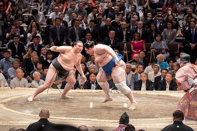 sumo-tournament-experience-in-tokyo