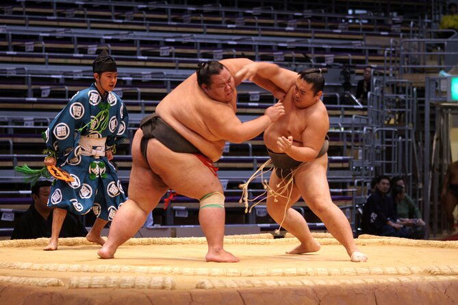 sumo-wrestling-tournament-a-class-seats-expertguide-tokyo-may