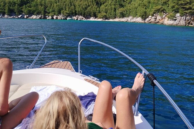 sun-and-sea-on-elaphiti-islands-tour