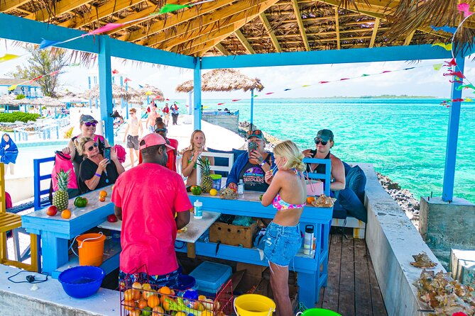 suncay-sunken-sculpture-snorkel-iguana-encounter-with-lunch
