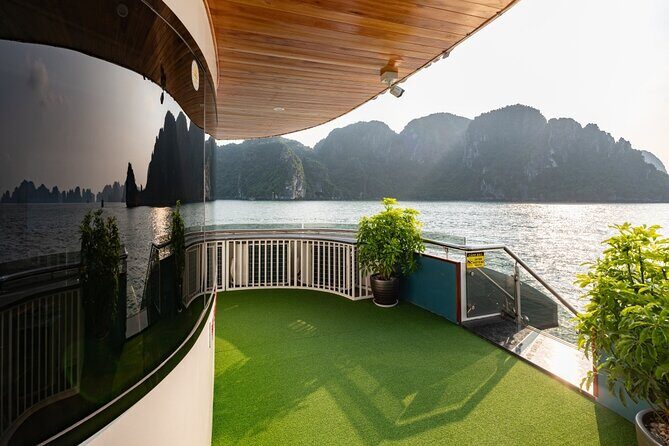 Sunlight Grand Luxury Cruise In Halong Bay From Harbor - FAQ