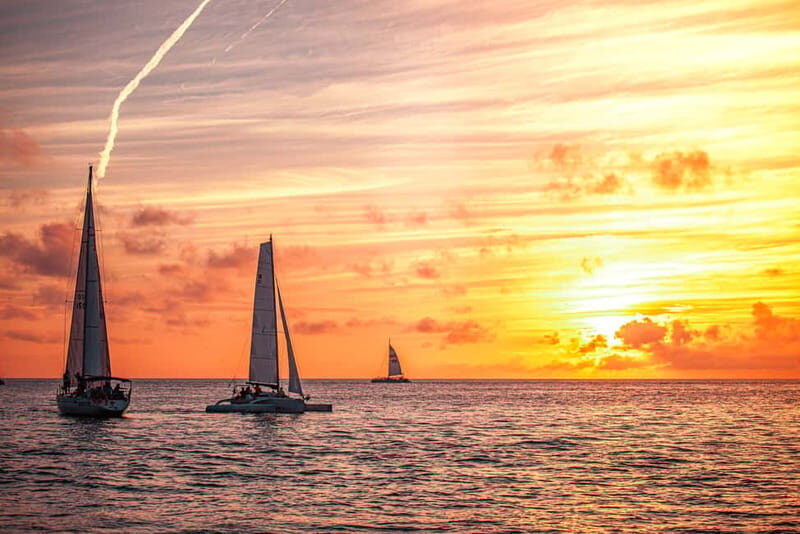 Sunny Beach: Sunset Catamaran Cruise with Dinner & Prosecco - Key Points