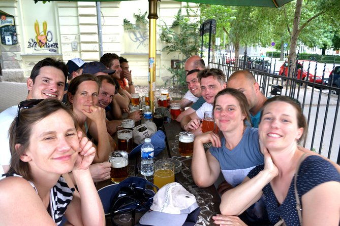 sunny-beer-garden-tour