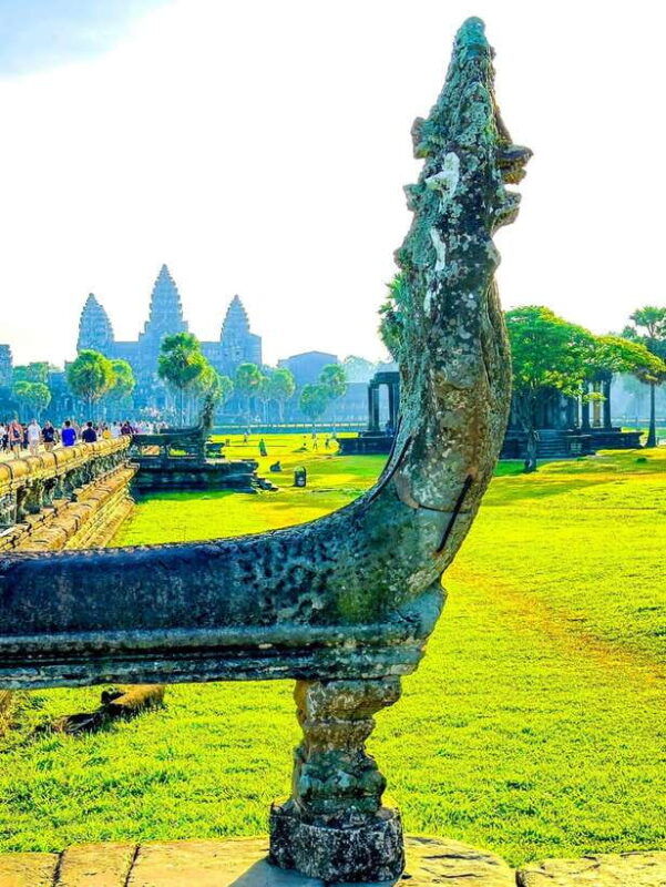 sunrise-at-angkor-wat-and-full-day-with-fascinating-temples