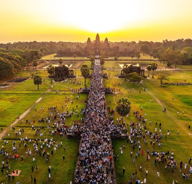 sunrise-at-angkor-wat-and-full-day-with-fascinating-temples