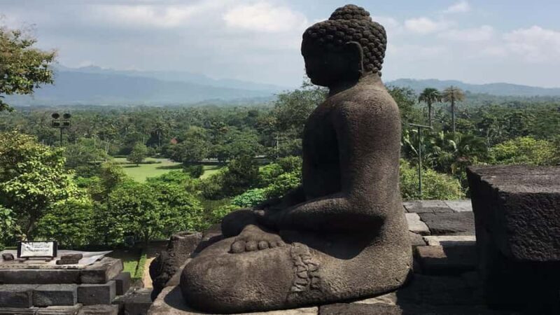 Sunrise at Kedung Kayang Waterfall and Borobudur Tour - Authentic Moments and Expert Guides