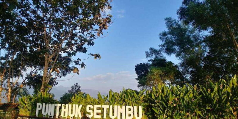 sunrise-at-punthuk-setumbu-borobudur-temple-mendut-pawon