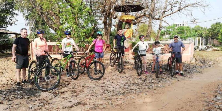 sunrise-cycling-of-angkor-wat-temple