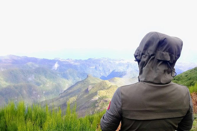 sunrise-guided-hike-pr1-pico-do-areeiro-pico-ruivo-small-group