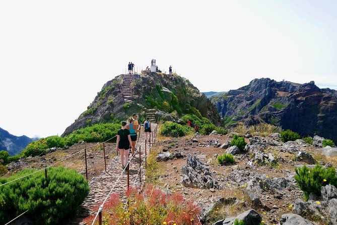 sunrise-guided-hike-pr1-pico-do-areeiro-pico-ruivo-small-group