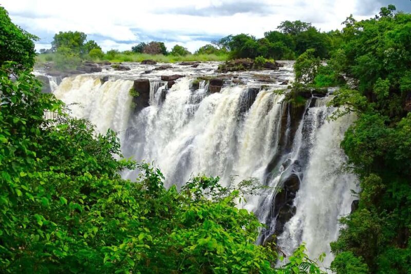 Sunrise Guided Tour of the Victoria Falls - An Authentic Sunrise Experience at Victoria Falls