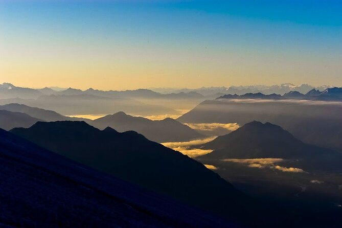 sunrise-hike-up-to-the-glacier-of-osorno-volcano