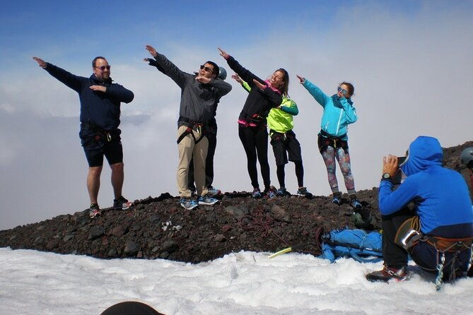 sunrise-hike-up-to-the-glacier-of-osorno-volcano