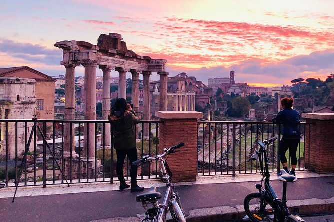 sunrise-in-rome-small-group-e-bike-tour-with-italian-breakfast