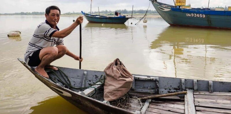 sunrise-on-the-hoai-river-tour-in-hoi-an