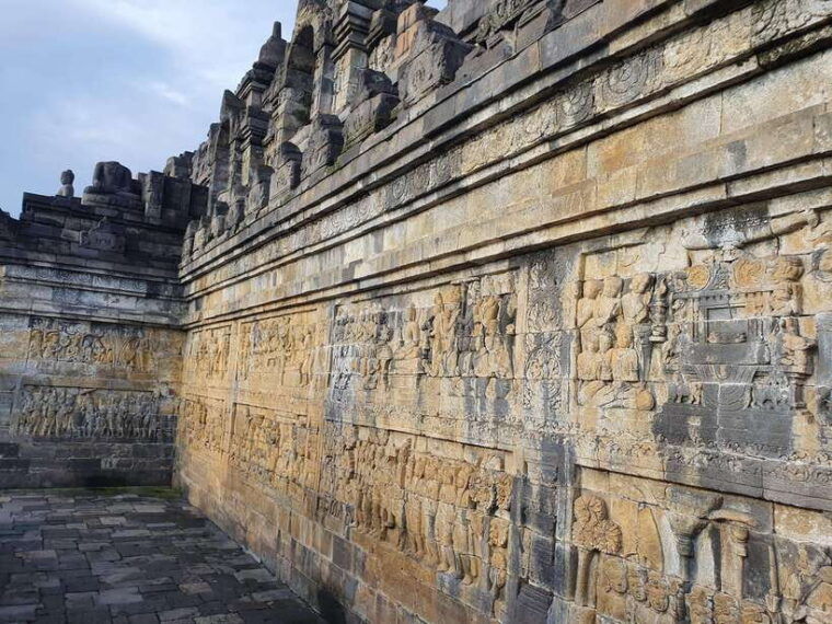sunrise-point-borobudur-real-tours-no-hidden-cost