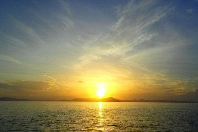 Sunrise Premium Tour to Phi Phi Island by Speed Boat - Who Is This Tour Best Suited For?