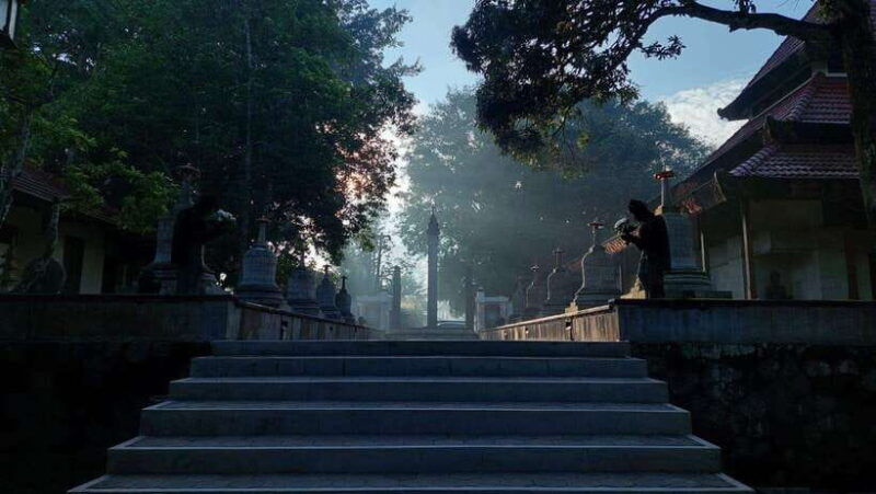 sunrise-setumbu-borobudur-structure-climbing-and-prambanan