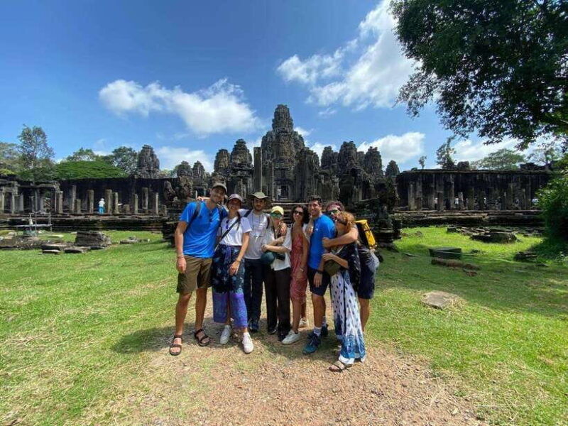 sunrise-shared-tours-angkor-wat-bayon-ta-prohm-banteay-srei