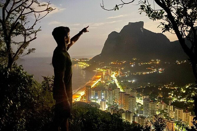 sunrise-two-brothers-hike-in-vidigal
