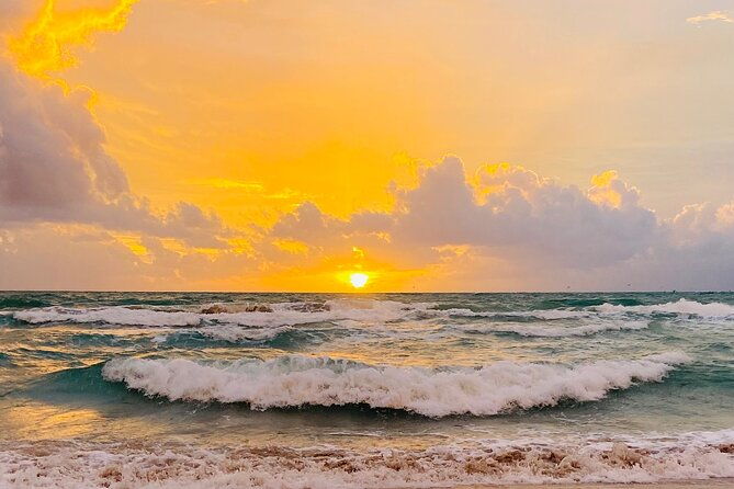 sunrise-yoga-and-meditation-by-the-ocean-in-miami-beach