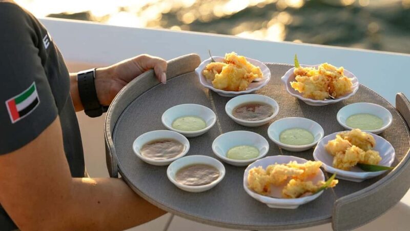 Sunseeker Superyacht: VIP Dinner, Premium Drinks& Live Music - FAQ