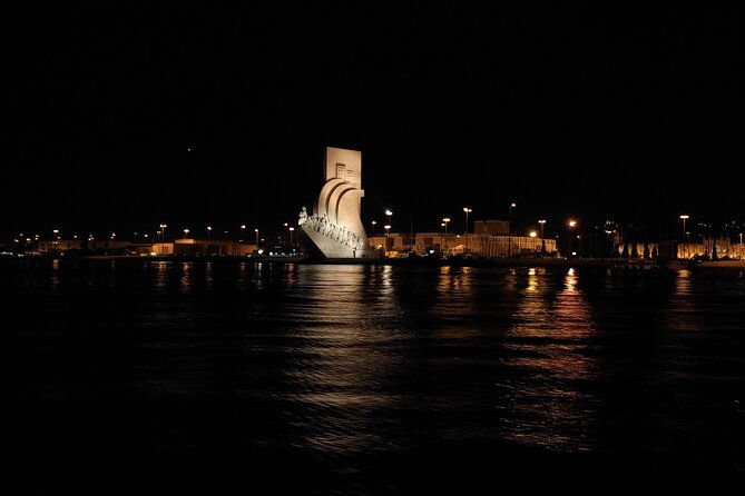 sunset-and-night-cruise-with-champagne-2