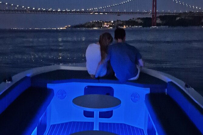 sunset-and-night-cruise-with-champagne