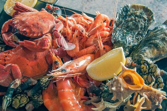 sunset-and-sea-food-in-cacilhas