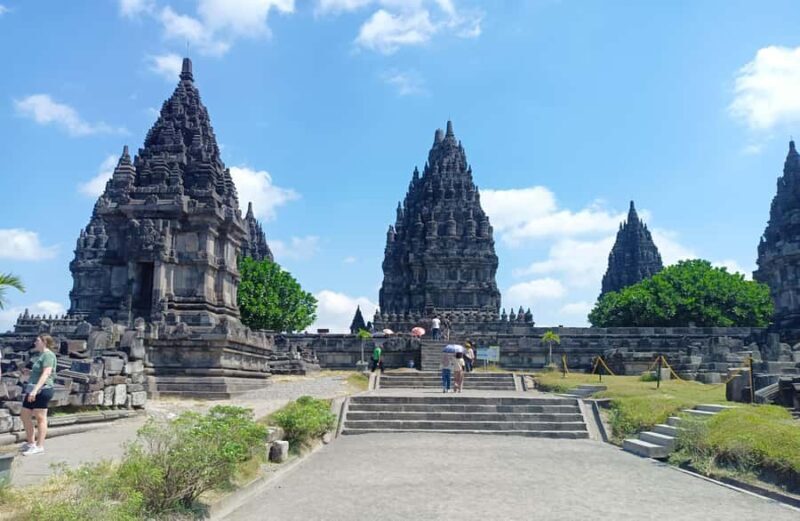 Sunset at Prambanan & Ramayana Ballet (Ticket Guaranteed) - Key Points