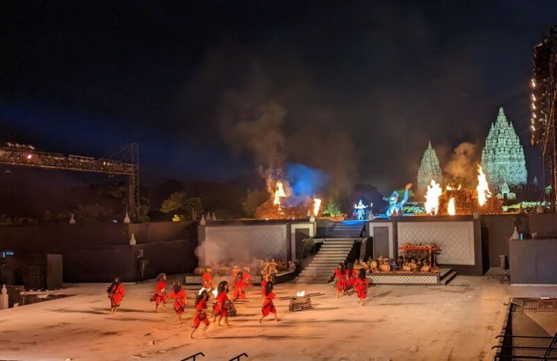 sunset-at-prambanan-temple-ramayana-ballet-performance