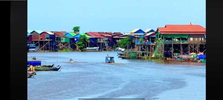sunset-at-the-floating-village-on-the-gigantic-lake