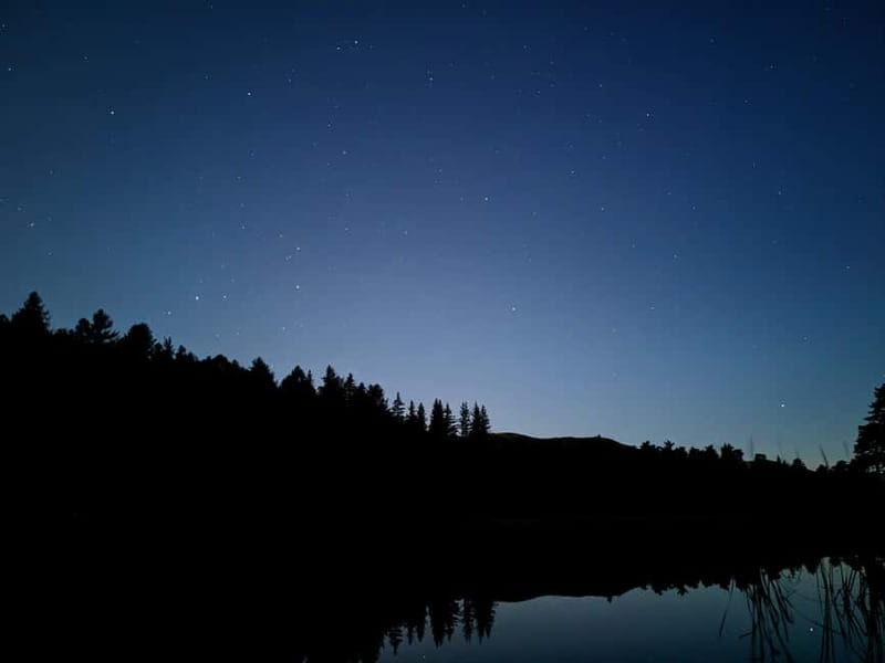 Sunset at the Monges lake and peaks - Who Will Enjoy This Tour?