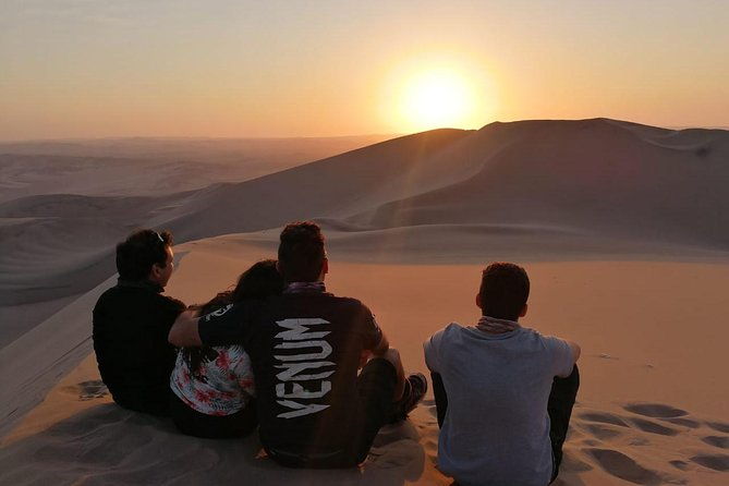 sunset-at-the-oasis-of-huacachina