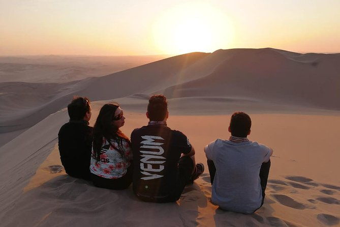 sunset-at-the-oasis-of-huacachina