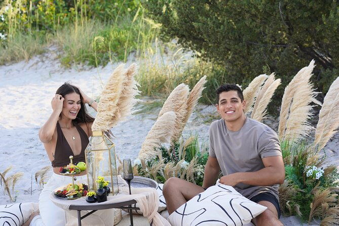 sunset-beach-picnic-in-miami