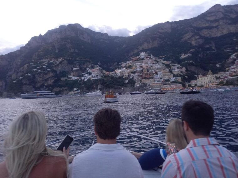 sunset-boat-experience-in-positano