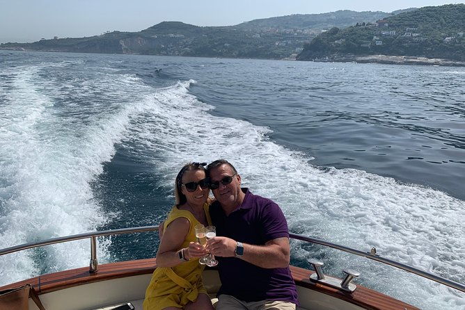 sunset-boat-experience-in-sorrento-coast