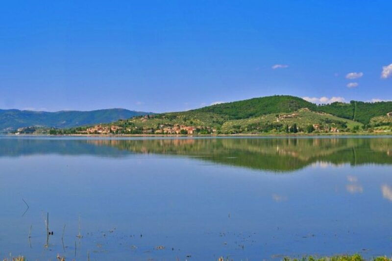 sunset-boat-ride-at-lake-trasimeno-with-aperitif-or-dinner