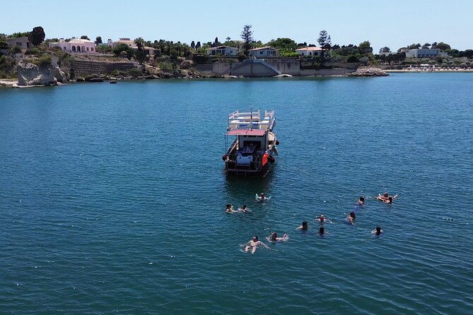 sunset-boat-tour-in-syracuse