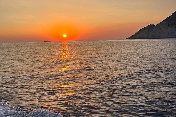 sunset-boat-tour-with-aperitif-on-the-amalfi-coast